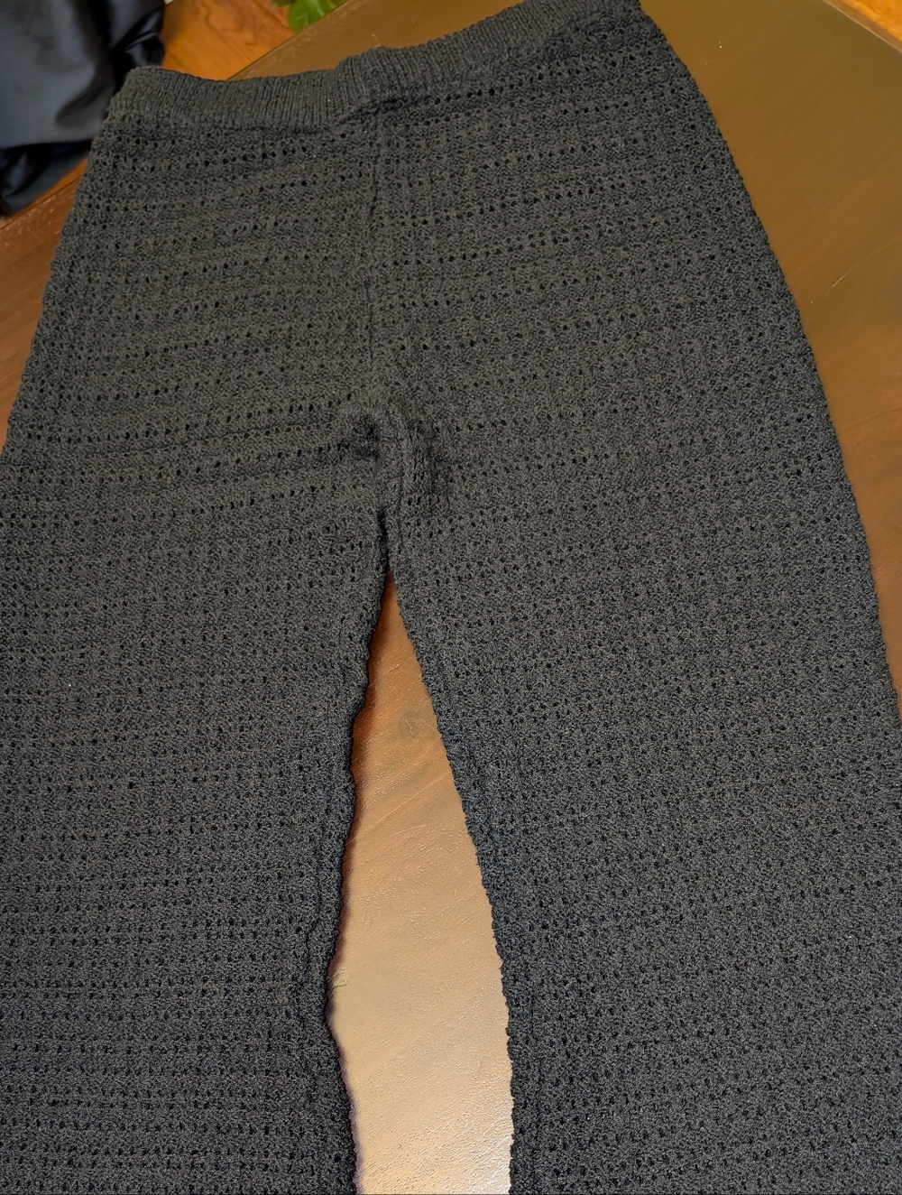 Vici Barefoot Agenda Crochet Pants - Picture 8 of 16